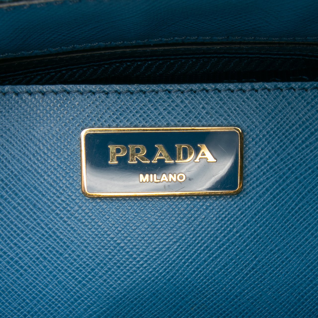 Prada Medium Bicolor Saffiano Lux Galleria Double Zip Satchel Blauw