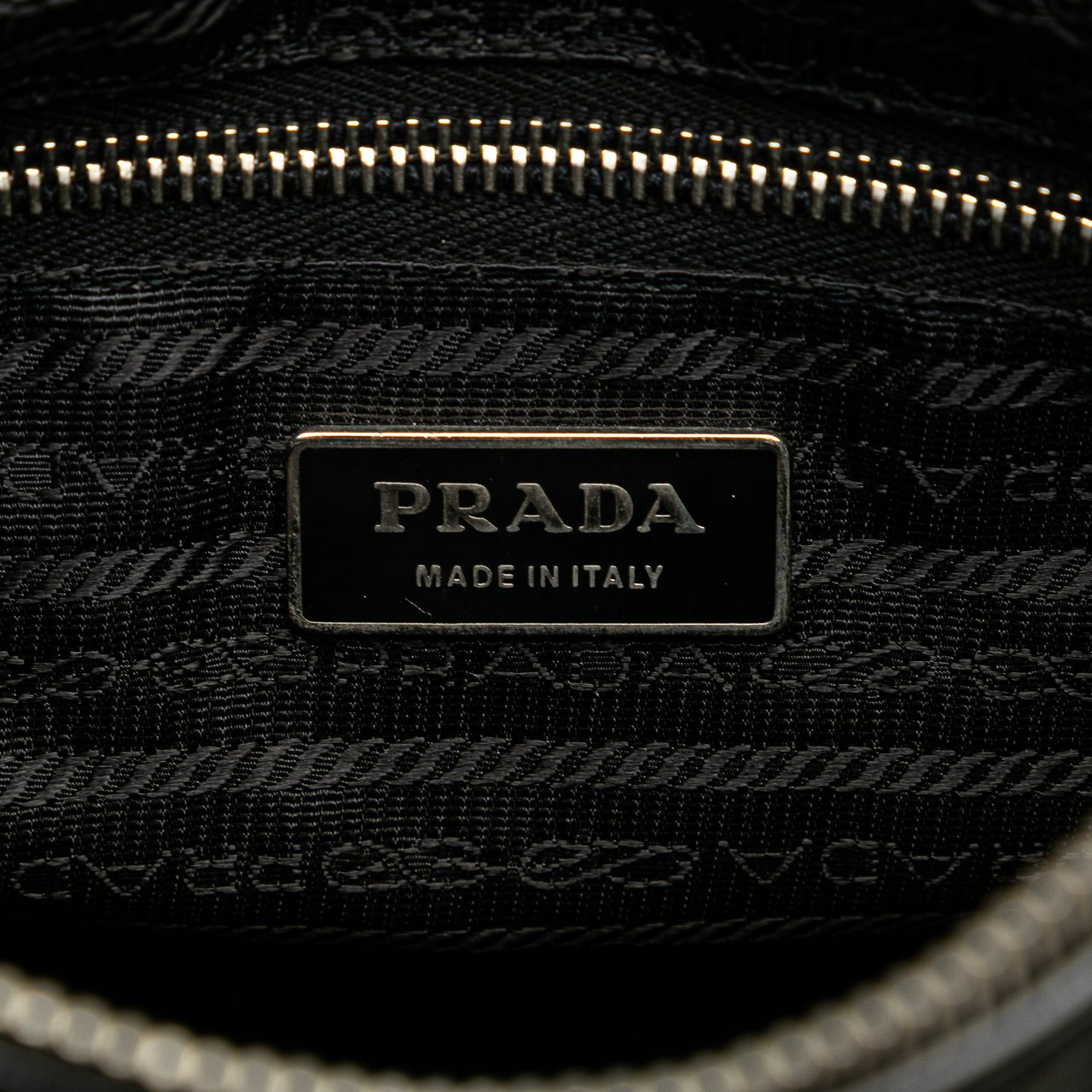 Prada Saffiano Trimmed Tessuto Crossbody Zwart