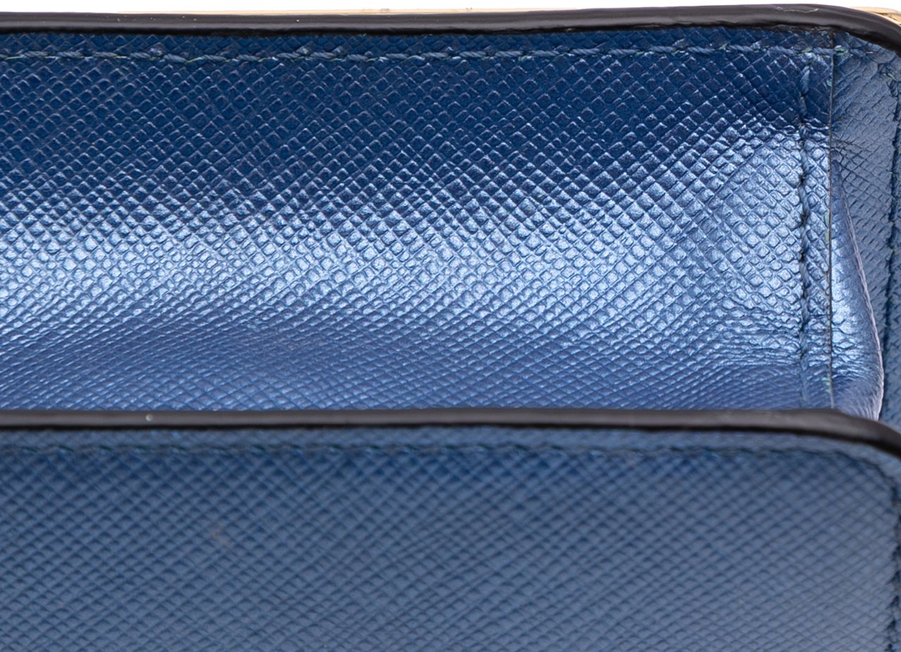 Prada Saffiano Lux Metal Bar Chain Crossbody Blauw