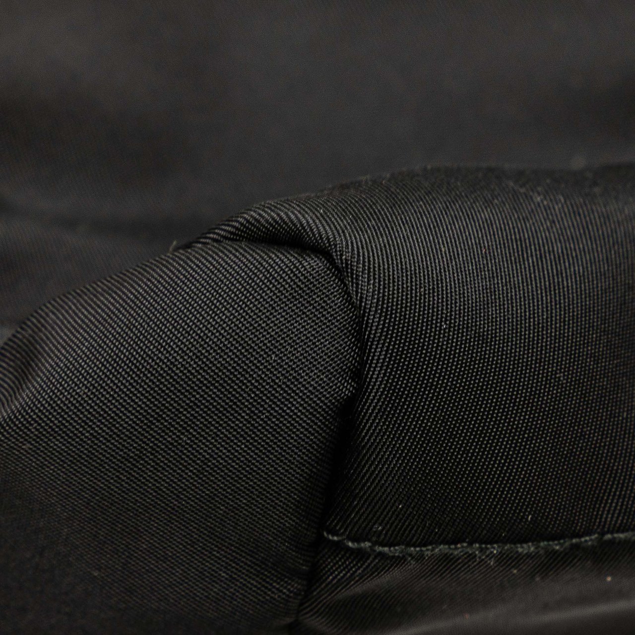 Prada Tessuto Cosmetic Pouch Zwart