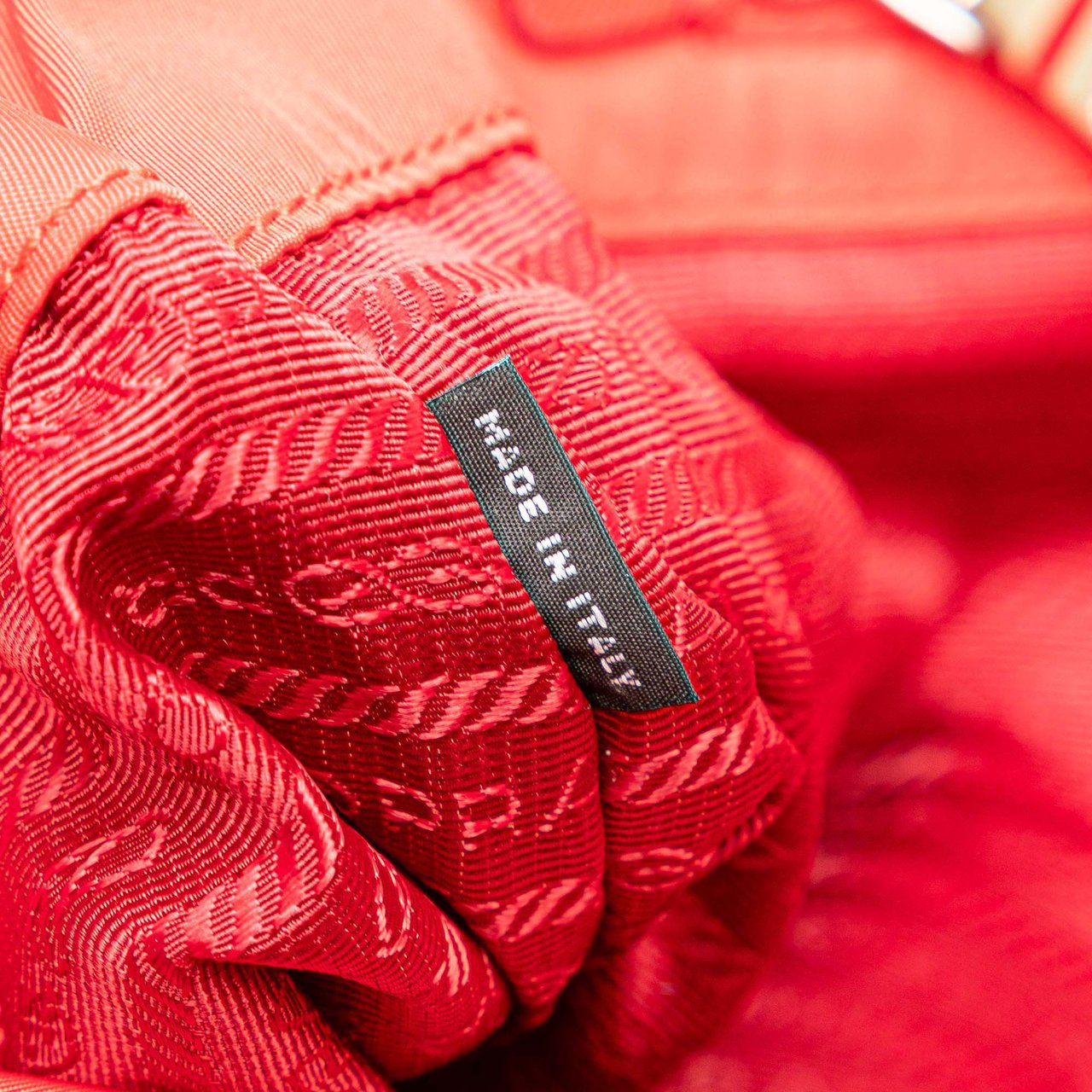 Prada Saffiano Trimmed Tessuto Open Convertible Tote Rood