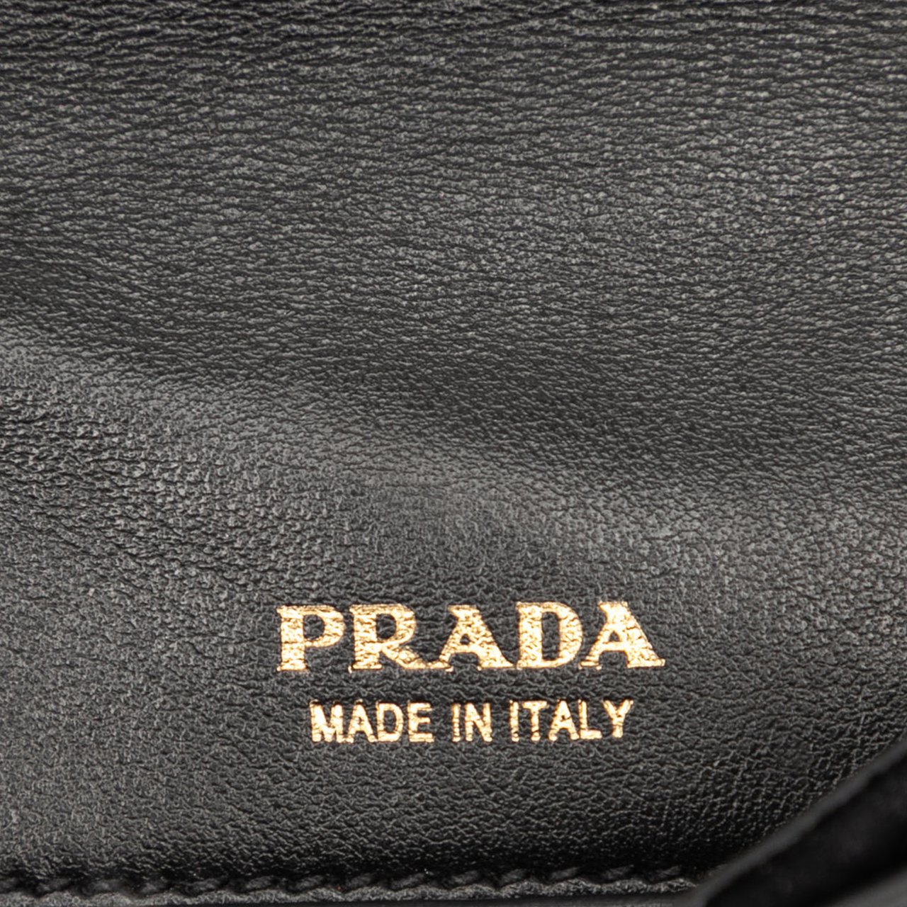 Prada Impuntu Velluto Corsaire Crossbody Zwart