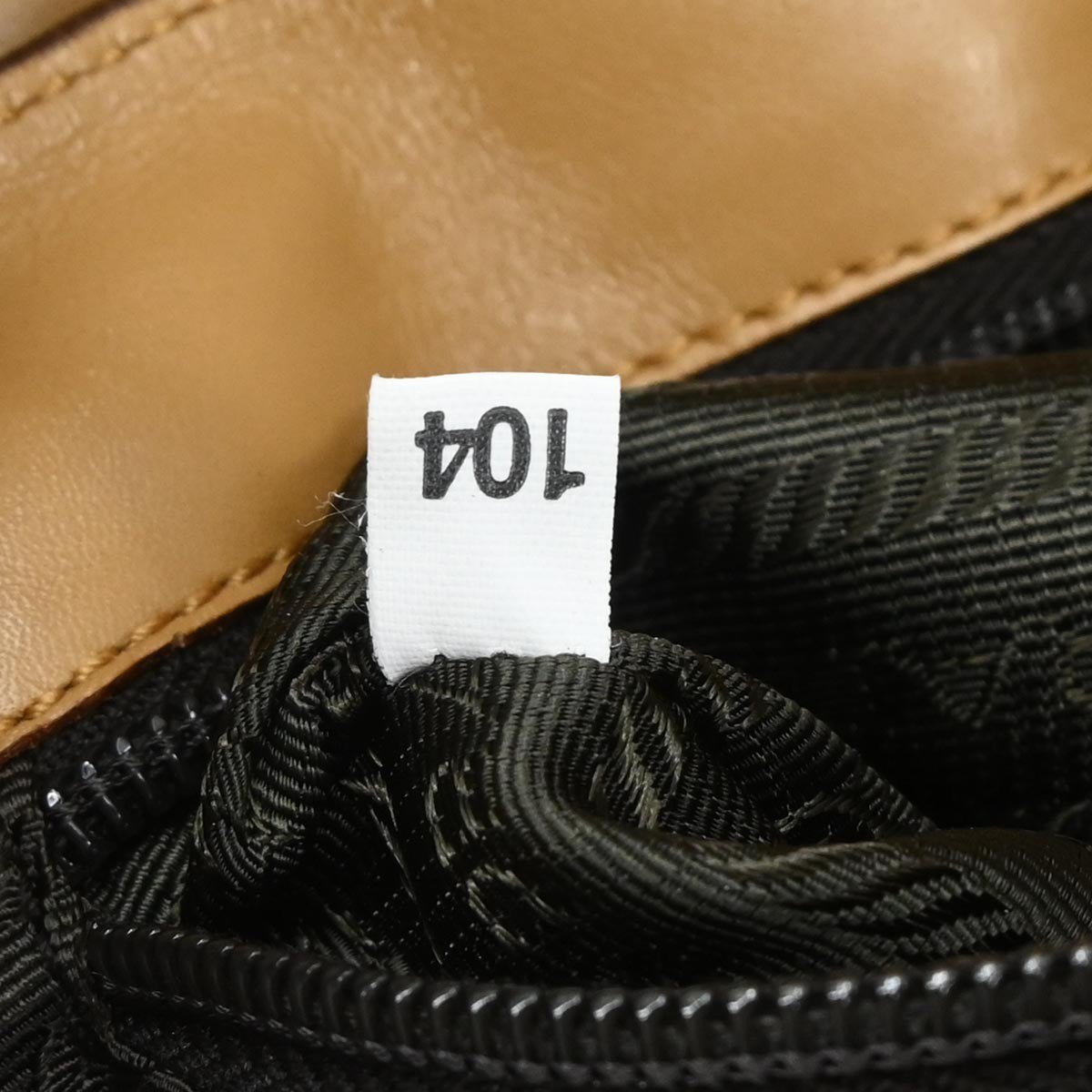 Prada Prada Vitello Drive Handbag Leather Bruin