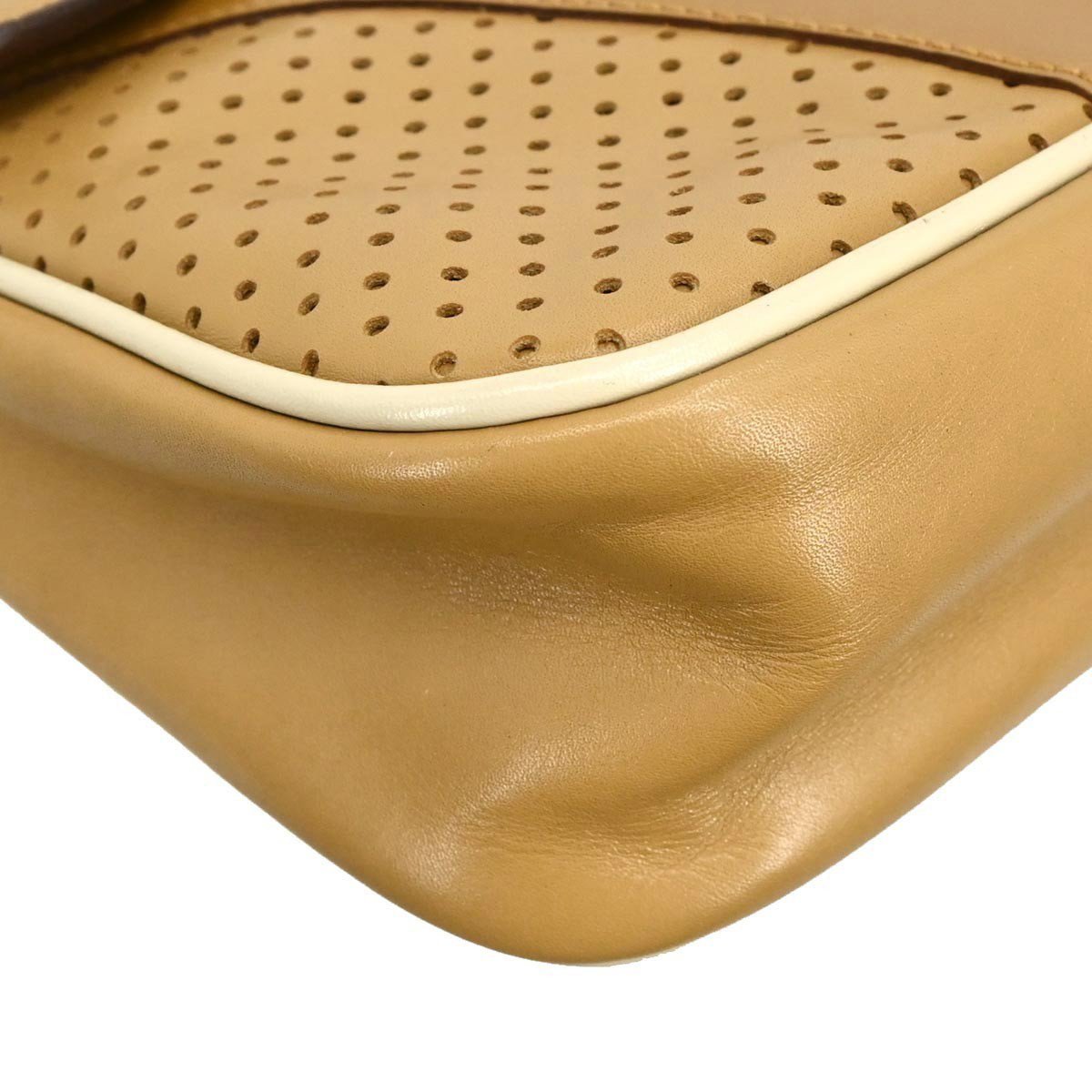 Prada Prada Vitello Drive Handbag Leather Bruin