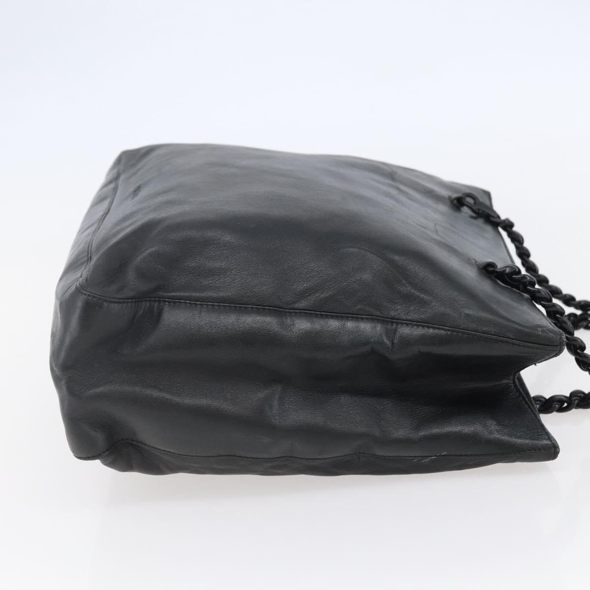 Prada Vintage Chain Tote Leather Zwart