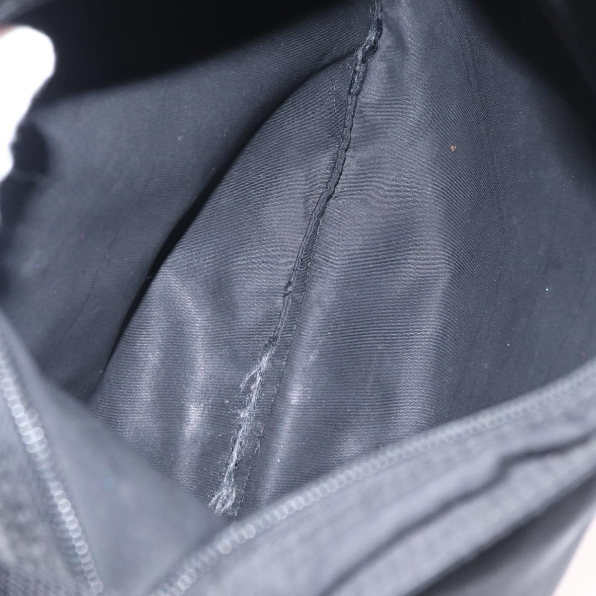 Prada Prada Zip Messenger Bag Tessuto Medium Zwart