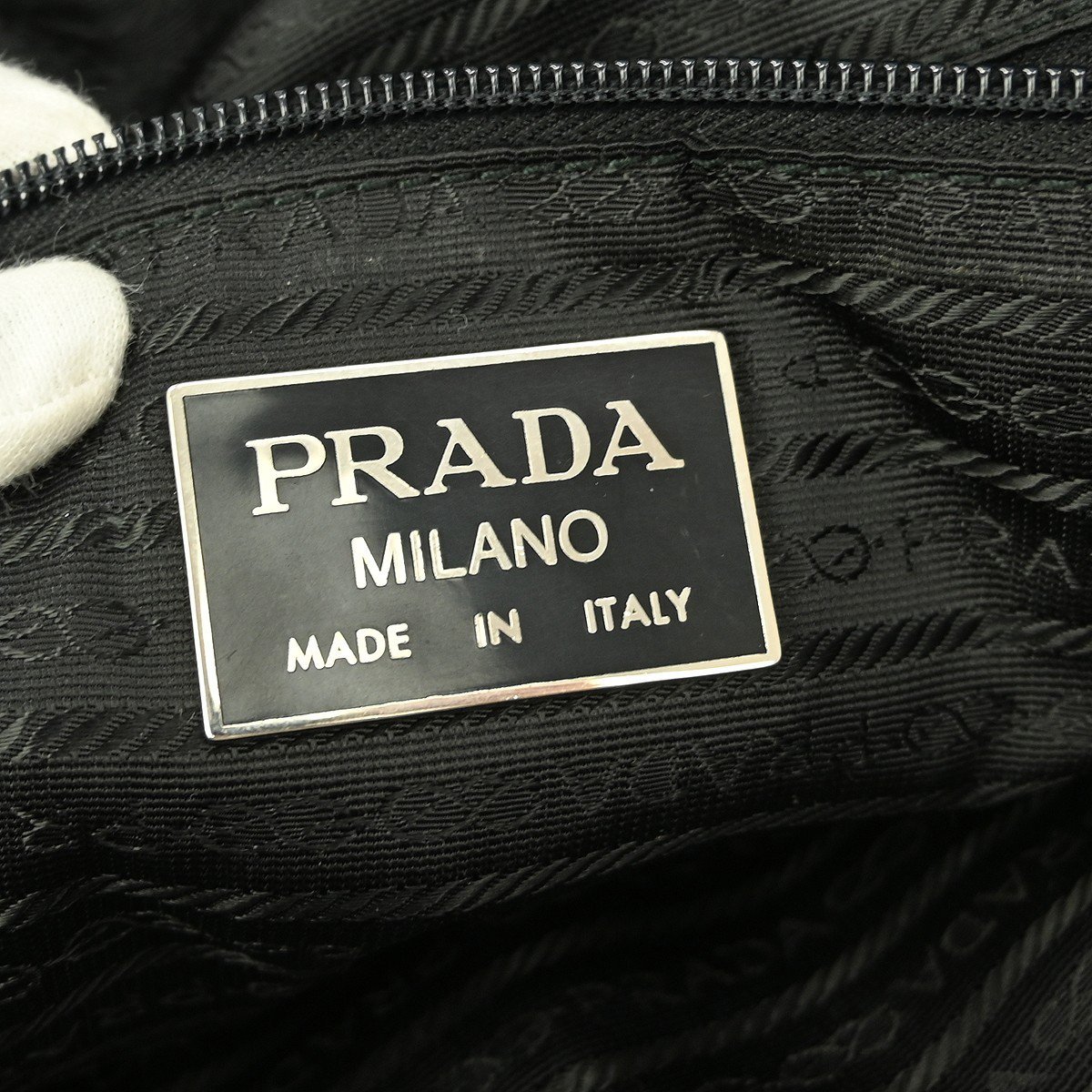 Prada Prada Weekend Duffle Bag Tessuto with Saffiano Leather Large Zwart