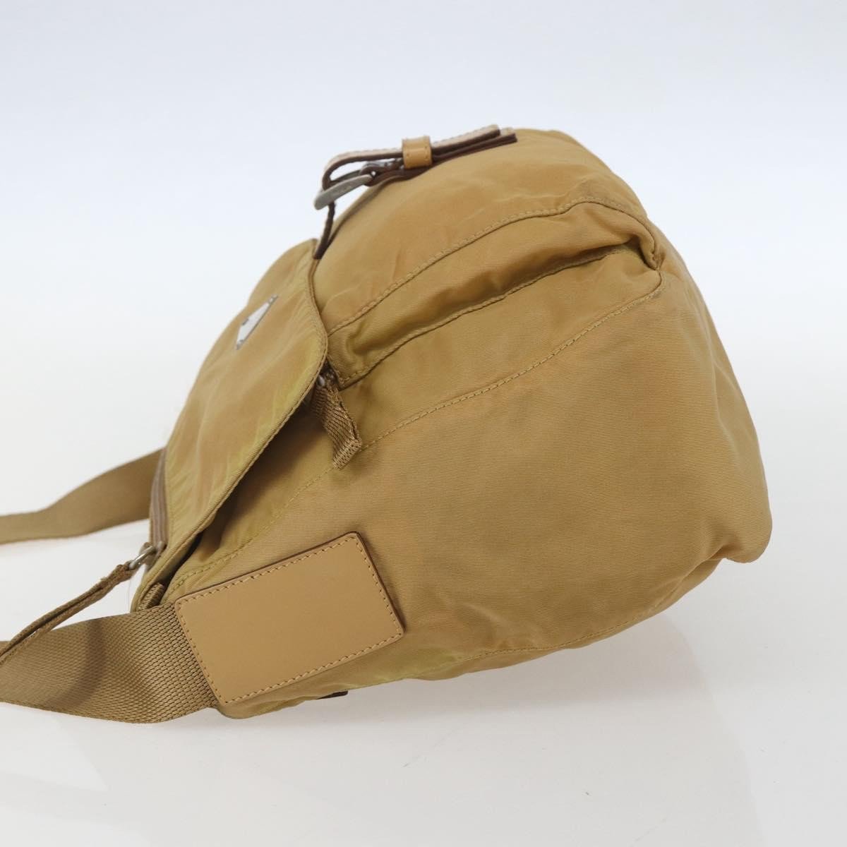 Prada Prada Buckle Messenger Bag Tessuto Medium Zwart