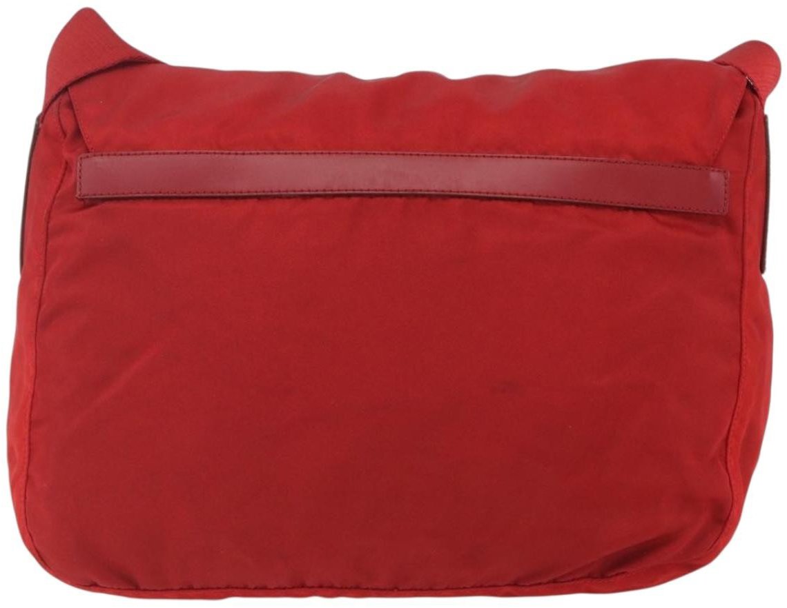 Prada Zip Buckle Messenger Bag Tessuto Medium Rood