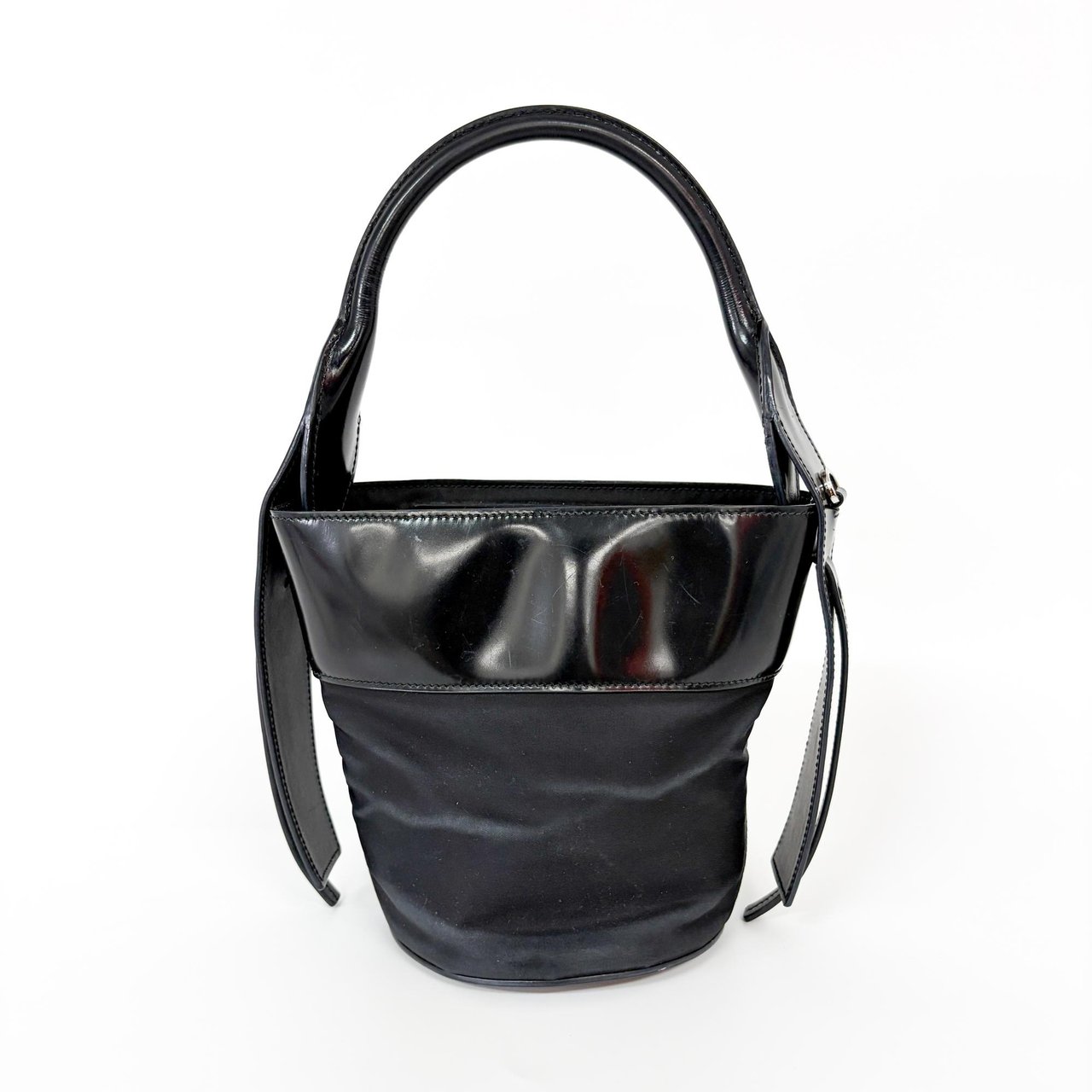 Prada Prada Ouverture Bucket Bag Tessuto Zwart