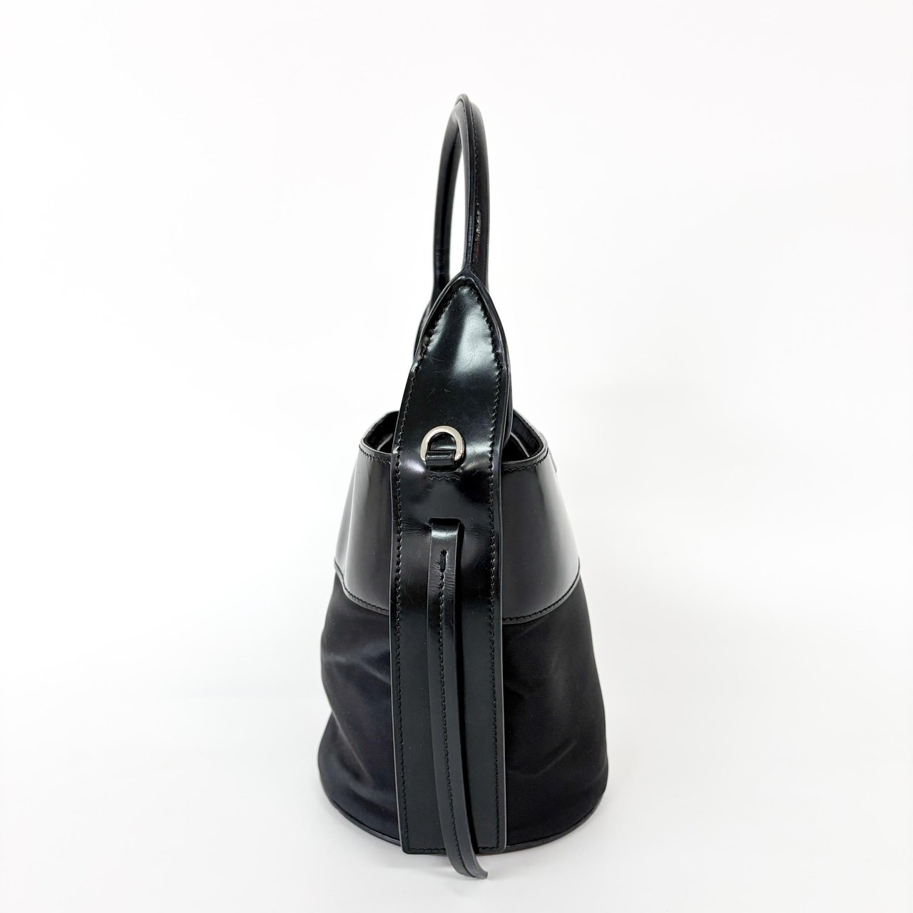 Prada Prada Ouverture Bucket Bag Tessuto Zwart