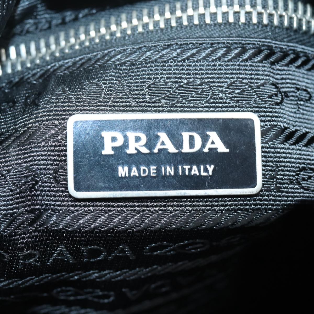 Prada Prada Zip Hobo Tessuto with Leather Large Zwart