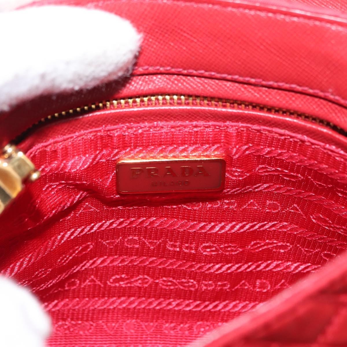 Prada Prada Pushlock Chain Flap Bag Quilted Tessuto Mini Rood
