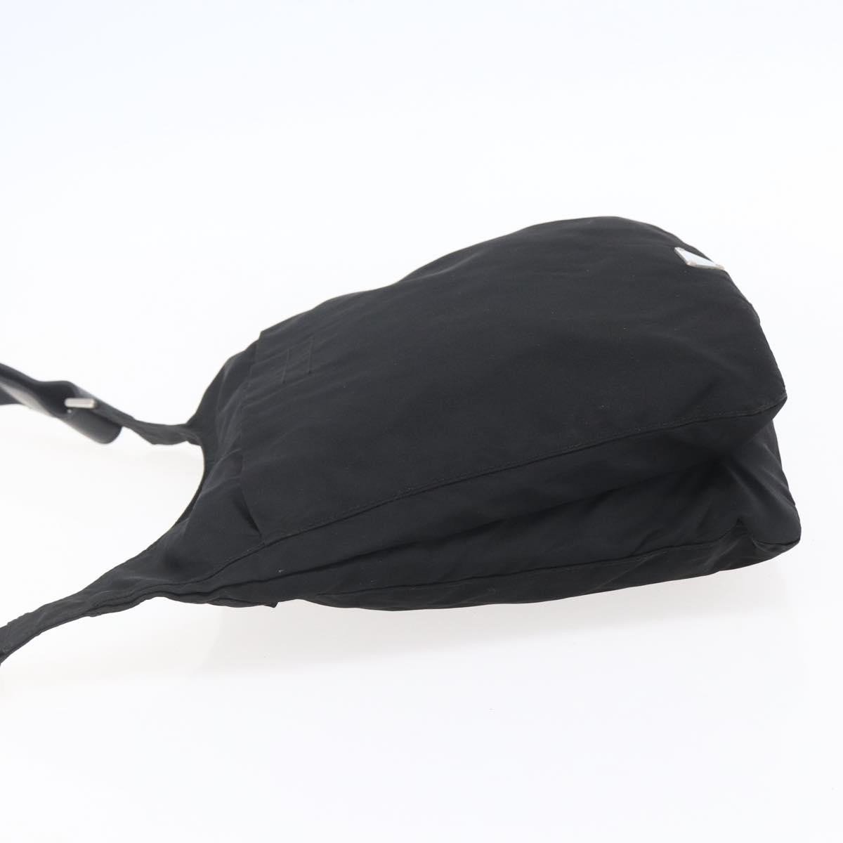 Prada Prada Zip Messenger Quilted Tessuto Zwart