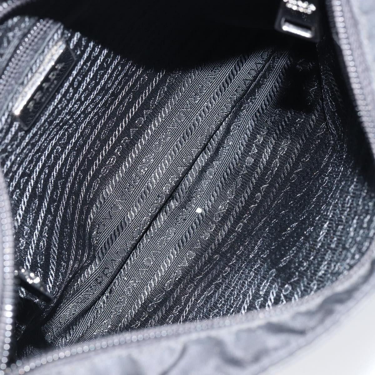 Prada Prada Zip Messenger Bag Horizontal Quilt Tessuto Medium Zwart