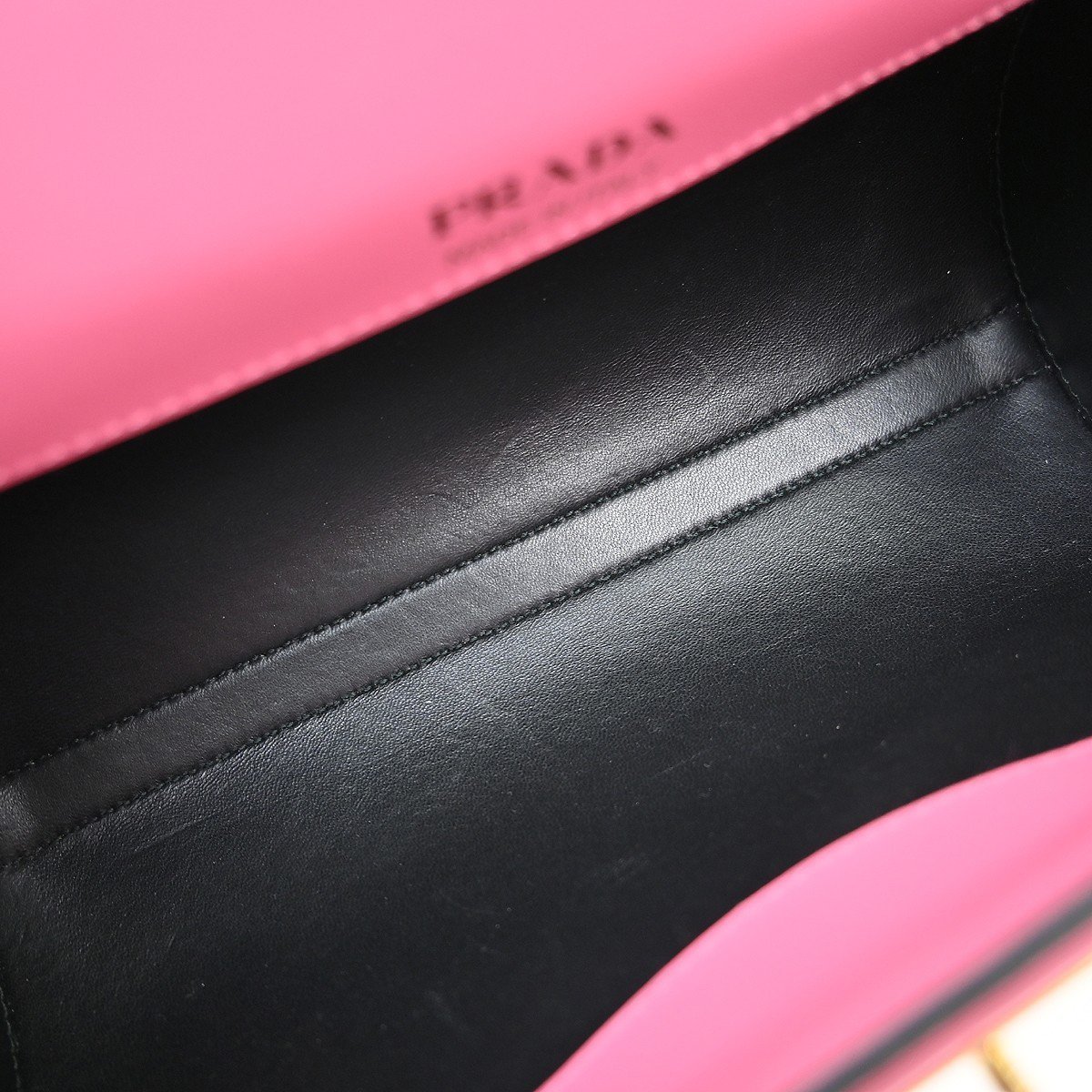 Prada Double Handle Satchel Vitello Daino Large Roze