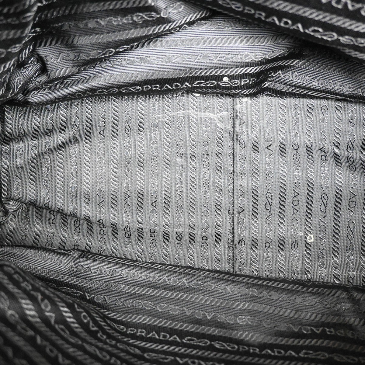 Prada Prada Expandable Front Zip Boston Bag Tessuto Large Zwart