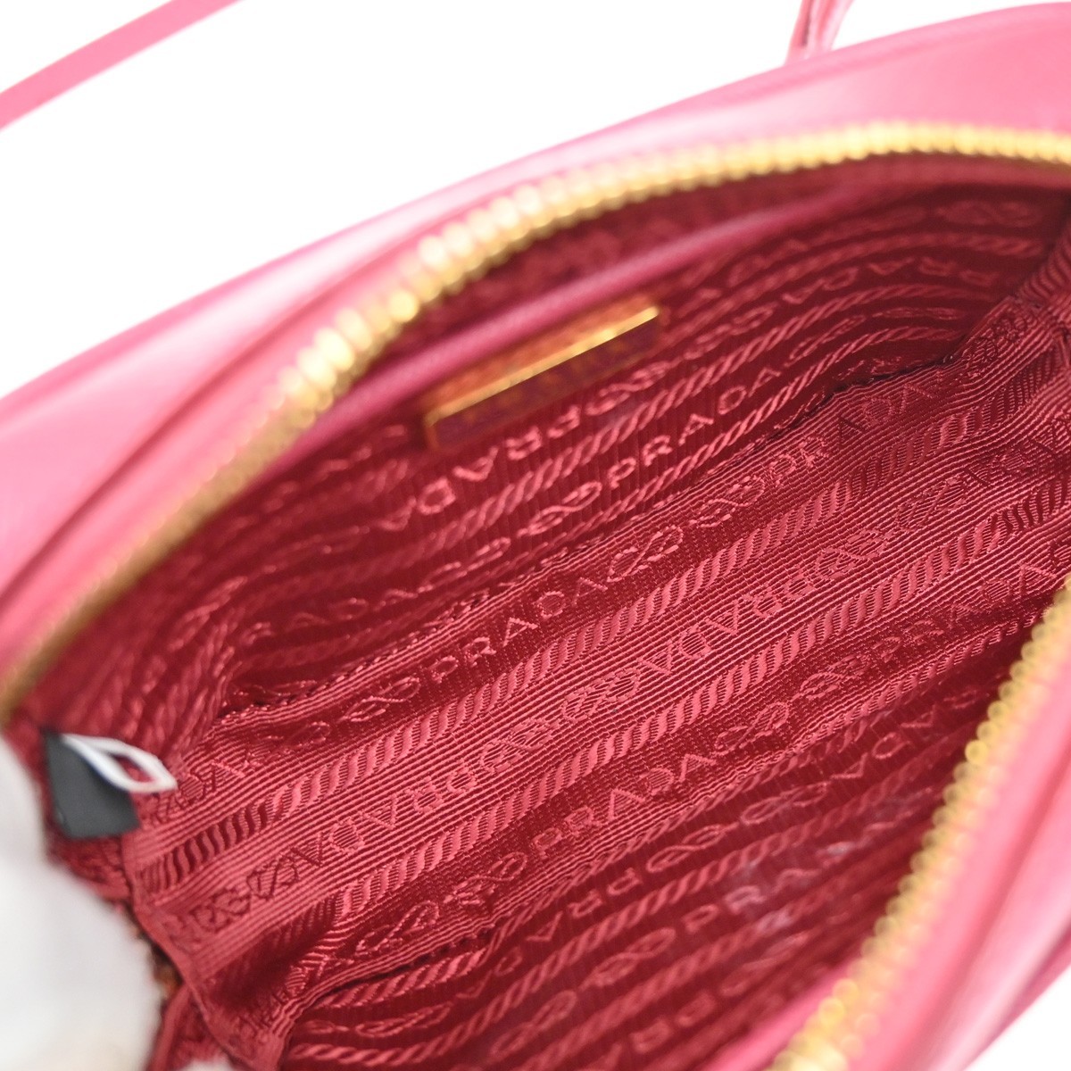 Prada Prada Camera Crossbody Bag Tessuto Mini Roze