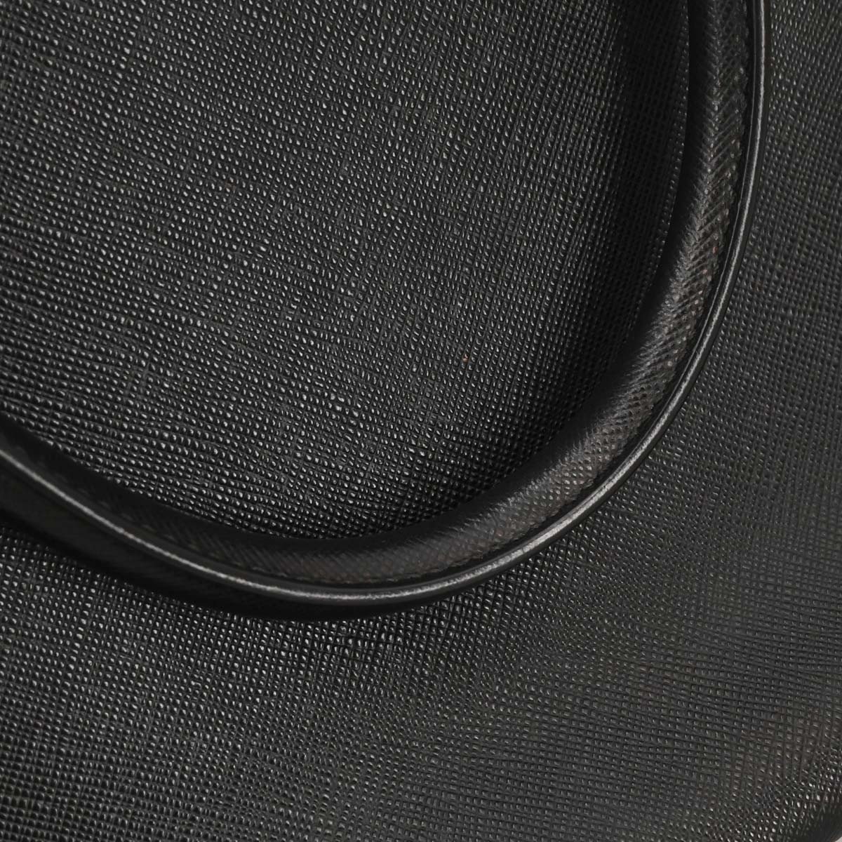 Prada Prada Grommet Galleria Double Zip Tote City Calfskin Medium Zwart