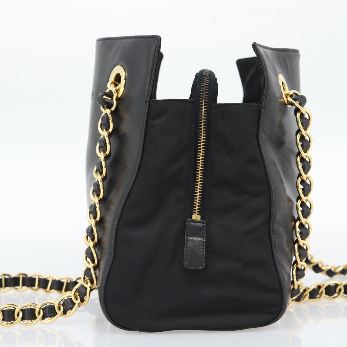 Prada Vintage Nappa Chain Tote Leather Zwart