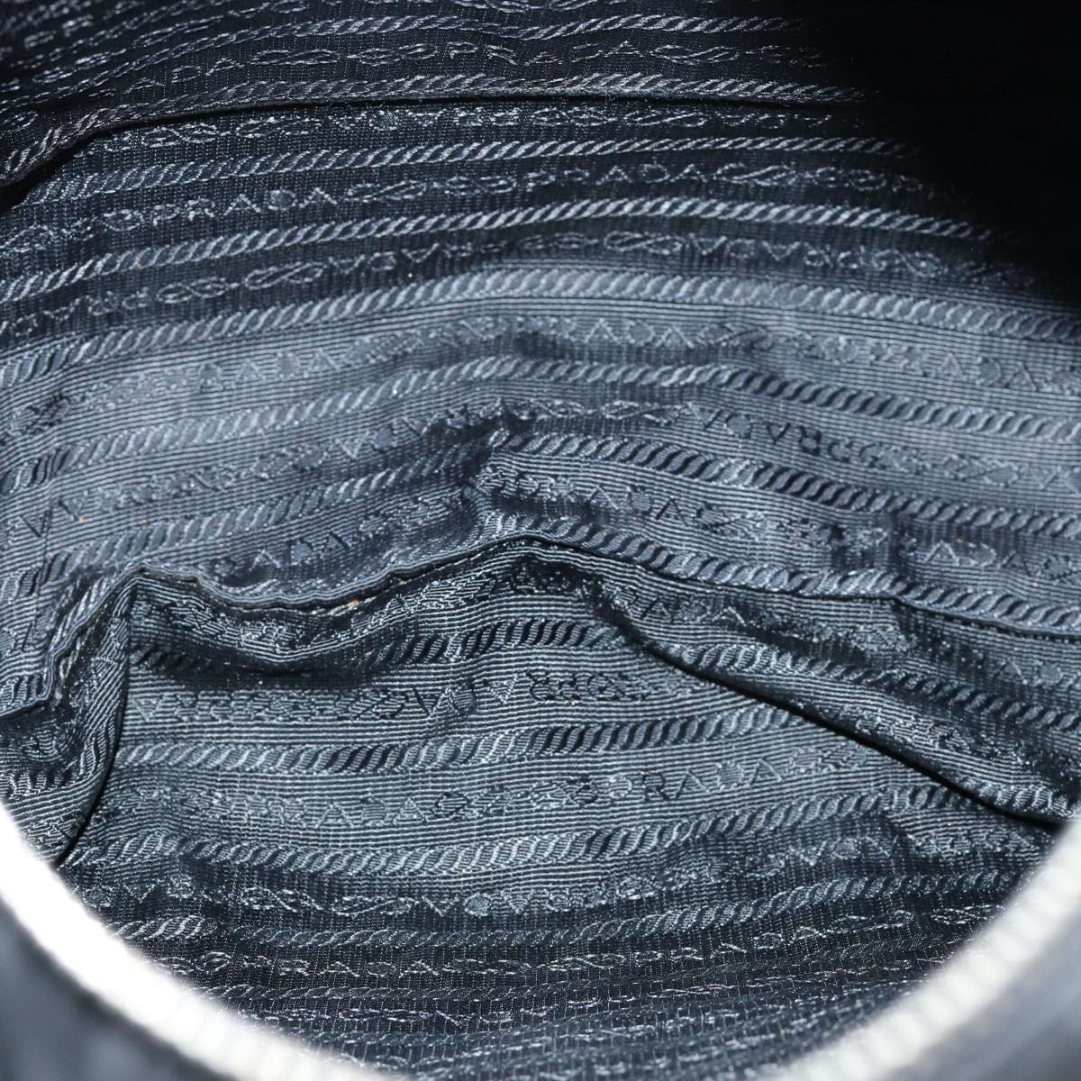 Prada Prada Convertible Zip Tote Tessuto with Leather Medium Zwart