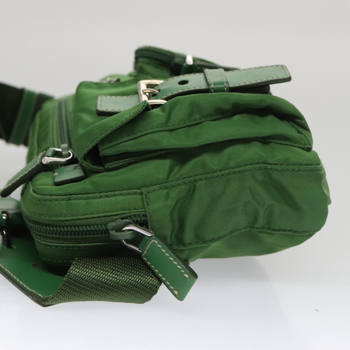 Prada Prada Multi Pocket Zip Waist Bag Tessuto Groen