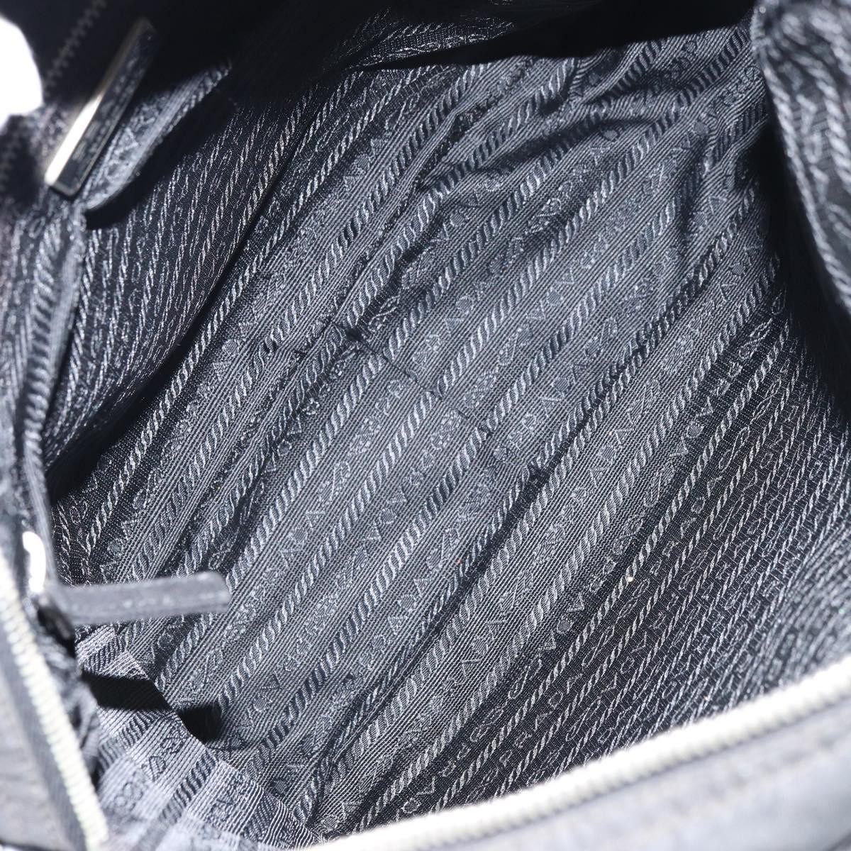 Prada Prada Front Pocket Zip Messenger Bag Tessuto with Saffiano Leather Large Zwart