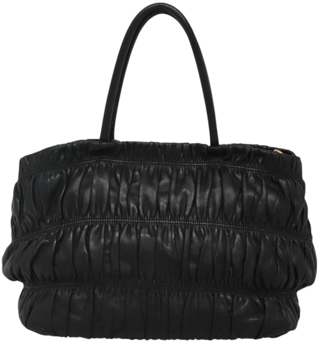 Prada Nappa Gaufre Bow Leather Zwart