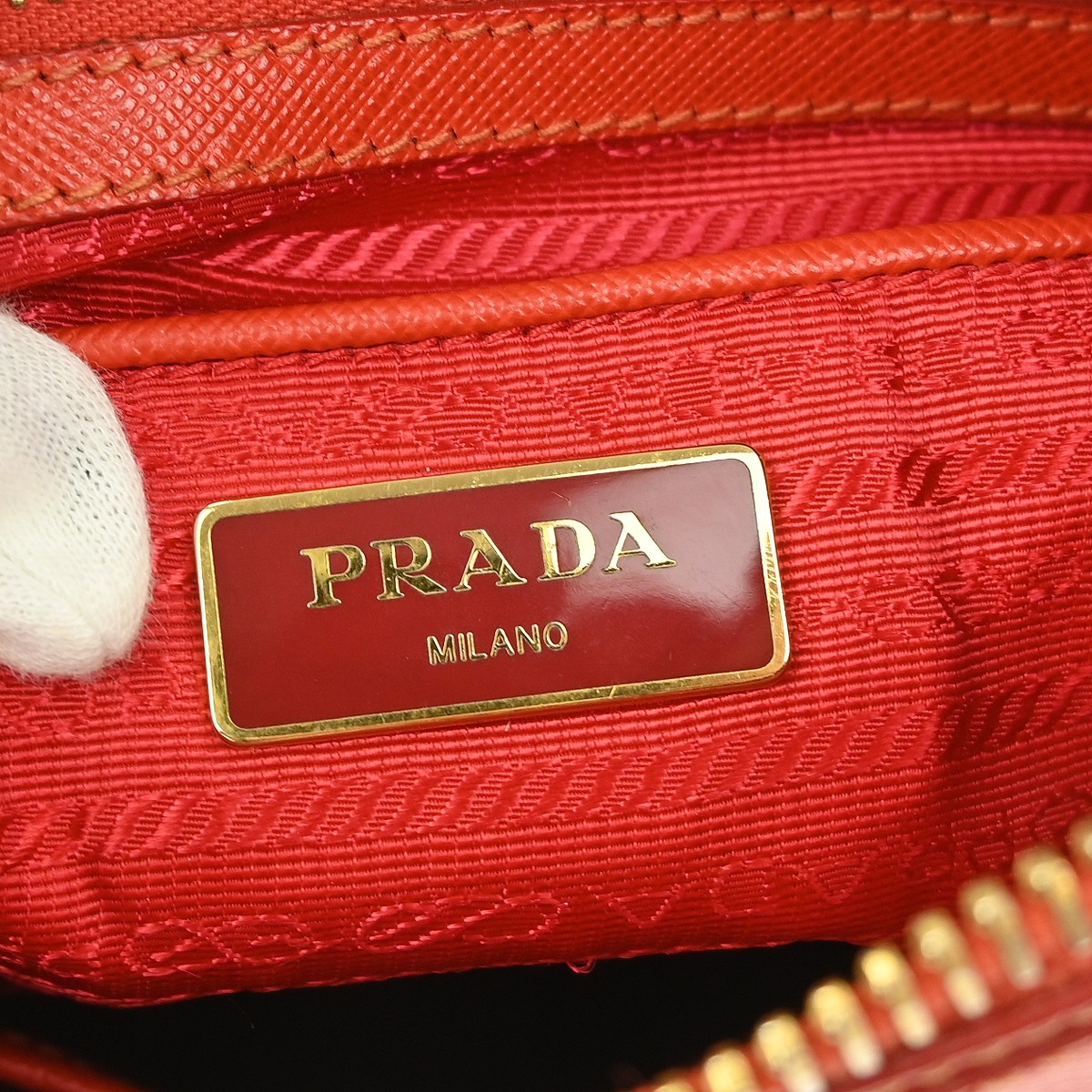 Prada Prada Lux Zip Hobo Saffiano Leather Medium Rood