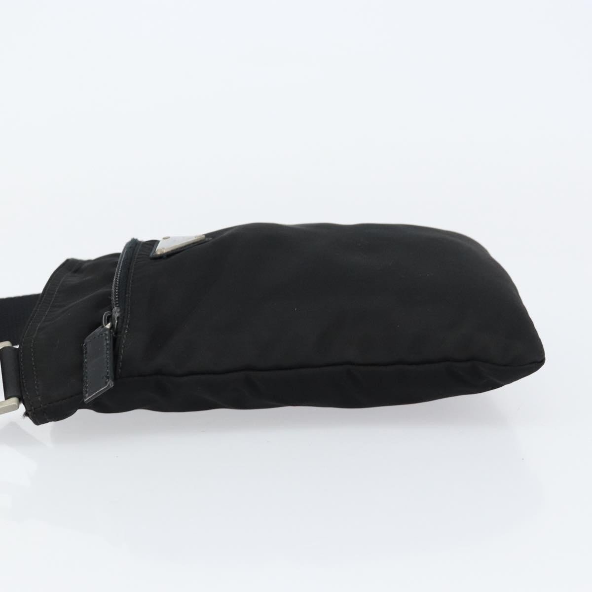 Prada Prada Front Zip Convertible Flat Messenger Tessuto with Leather Small Zwart