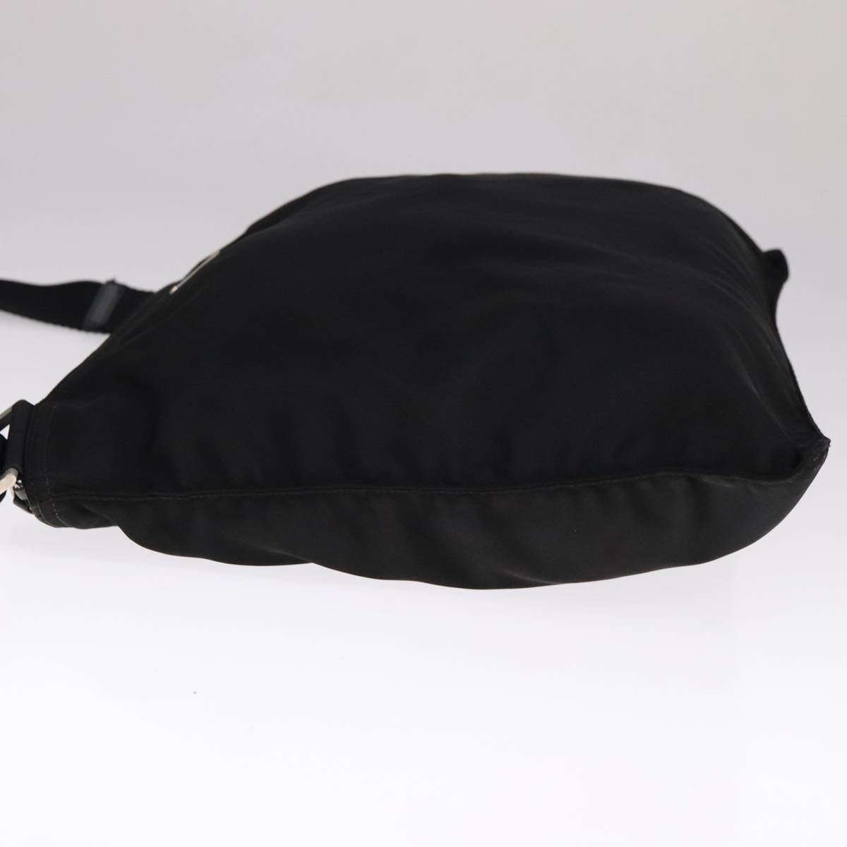 Prada Prada Flat Messenger Bag Tessuto Medium Zwart