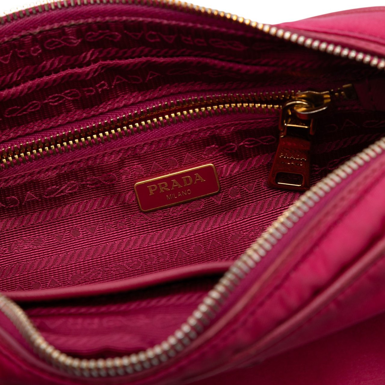 Prada Tessuto Crossbody Roze