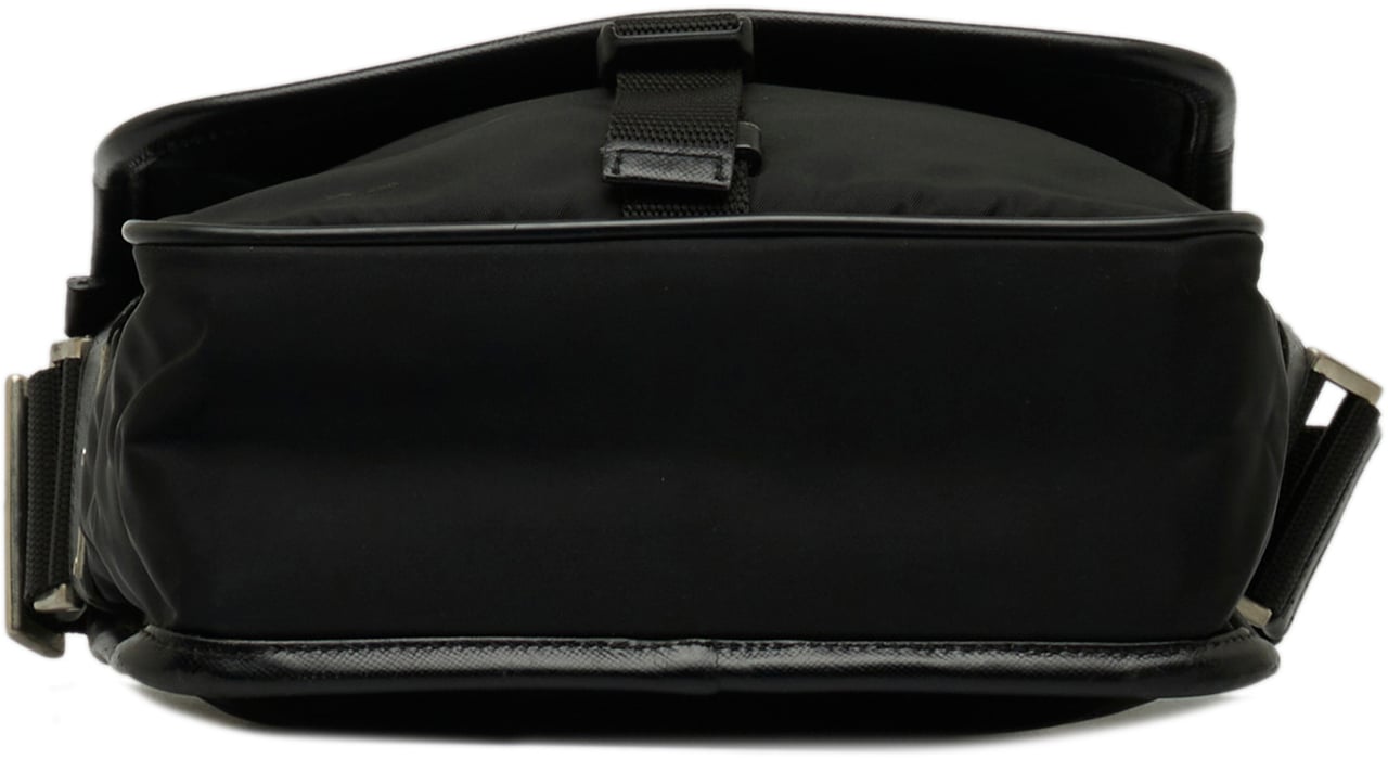 Prada Tessuto Buckle Messenger Bag Zwart