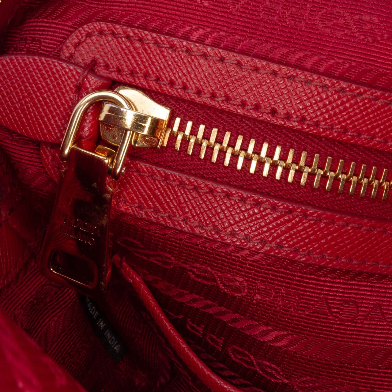 Prada Saffiano Trimmed Tessuto Dome Satchel Rood