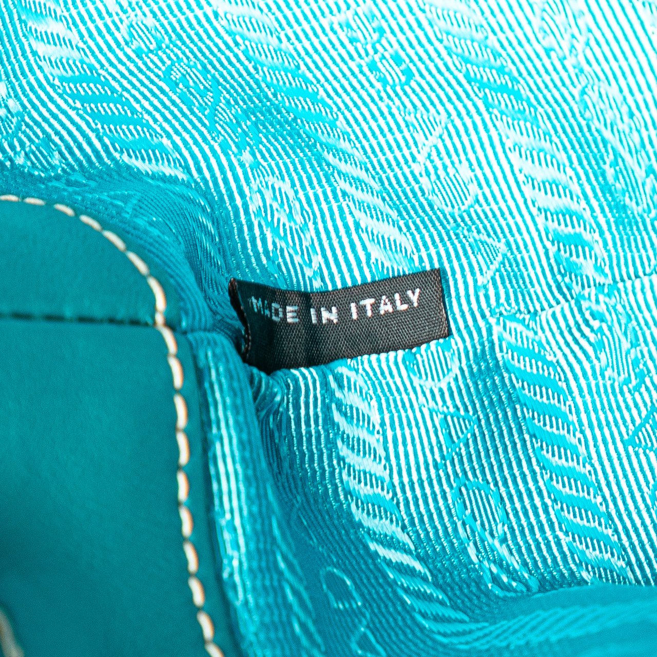 Prada Tessuto Satchel Blauw