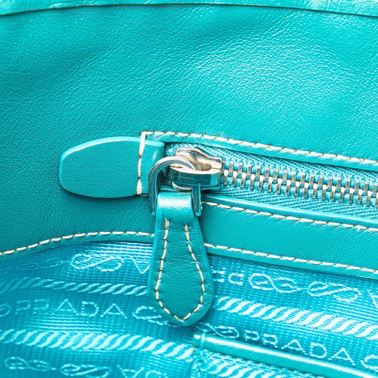 Prada Tessuto Satchel Blauw