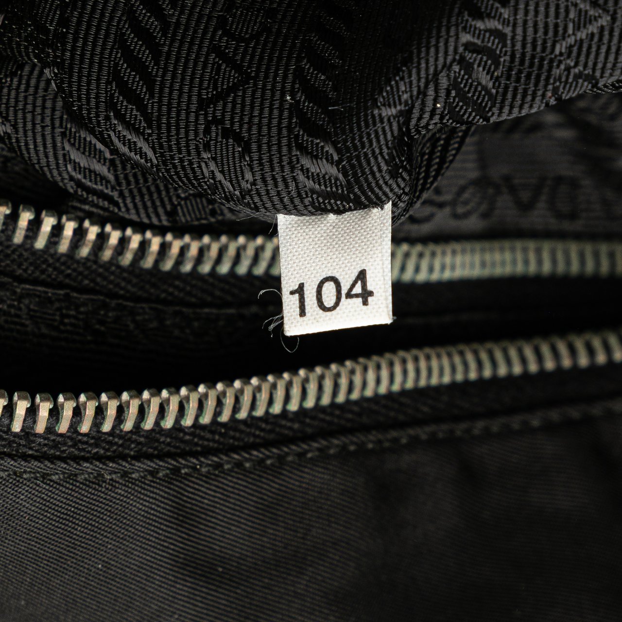Prada Tessuto Convertible Tote Zwart