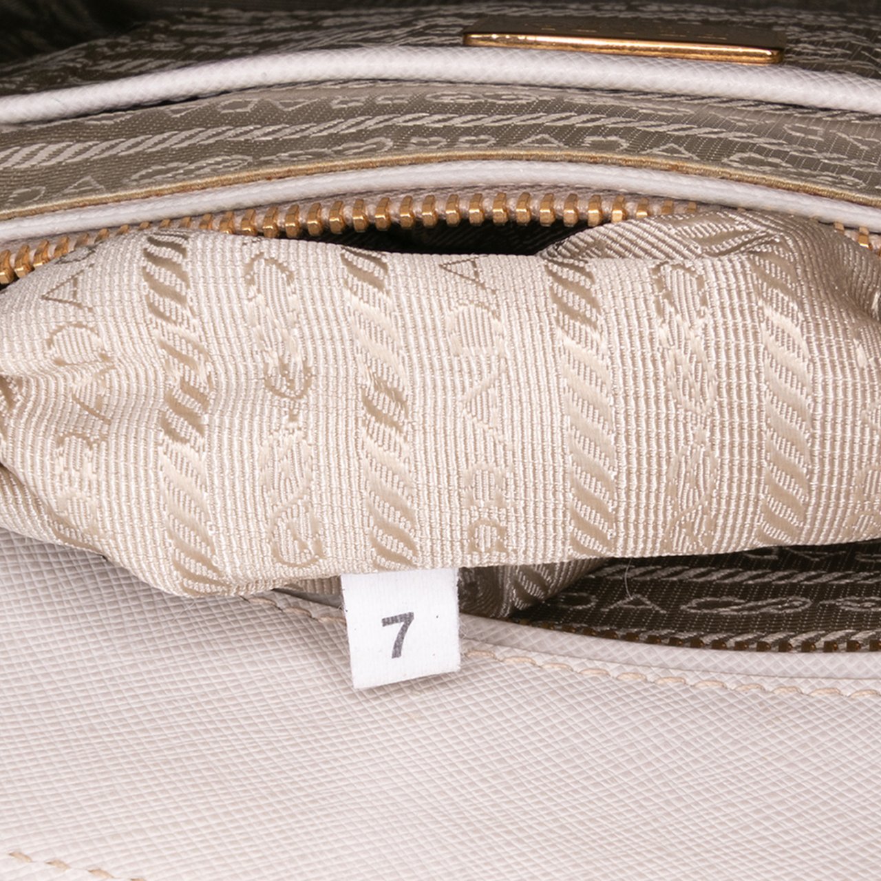 Prada Saffiano Lux Parabole Tote Wit