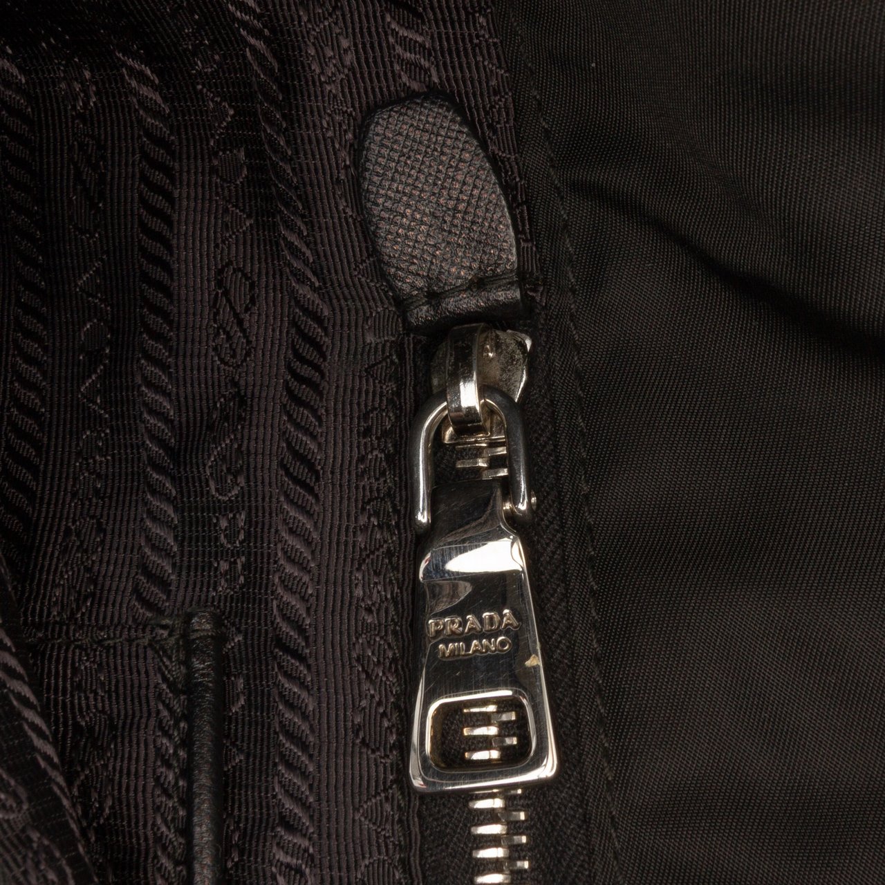 Prada Tessuto Robot Satchel Zwart