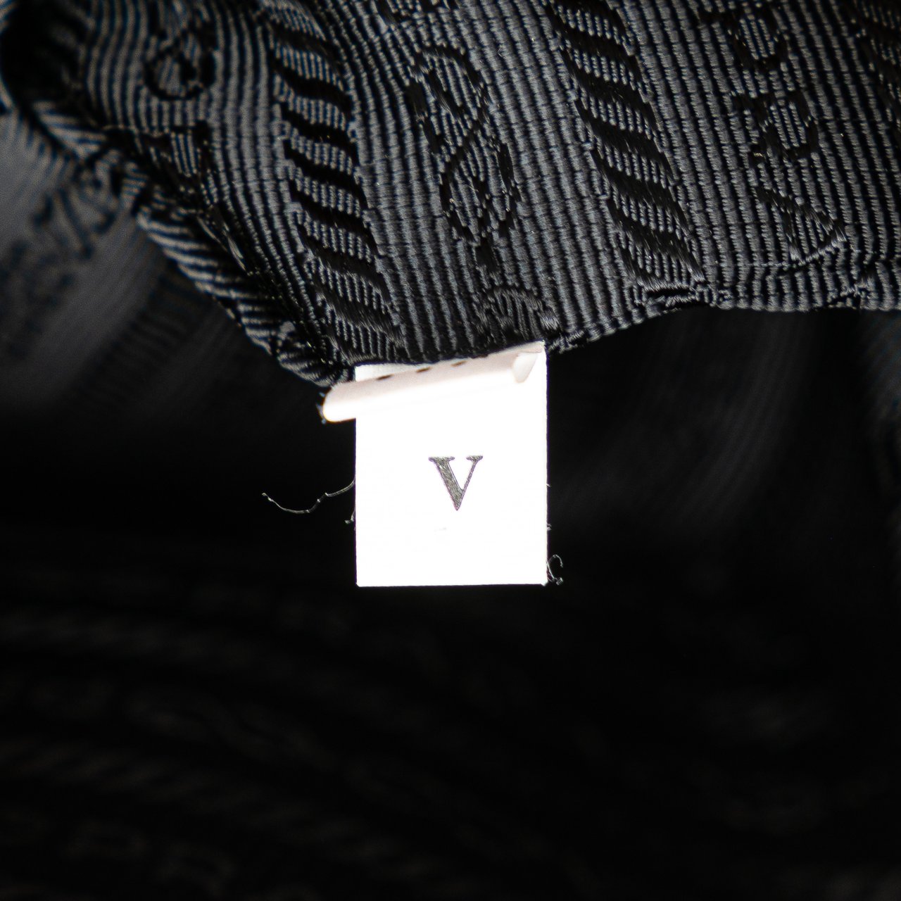 Prada Saffiano and City Calf Esplanade Satchel Zwart