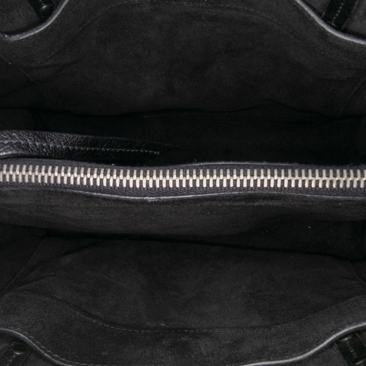 Prada Glace Calf Studded Etiquette Tote Zwart