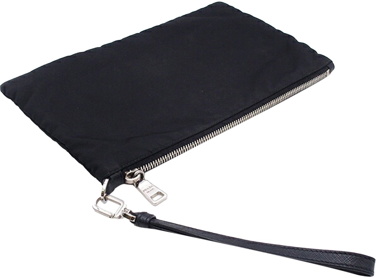 Prada Re Nylon Clutch Zwart