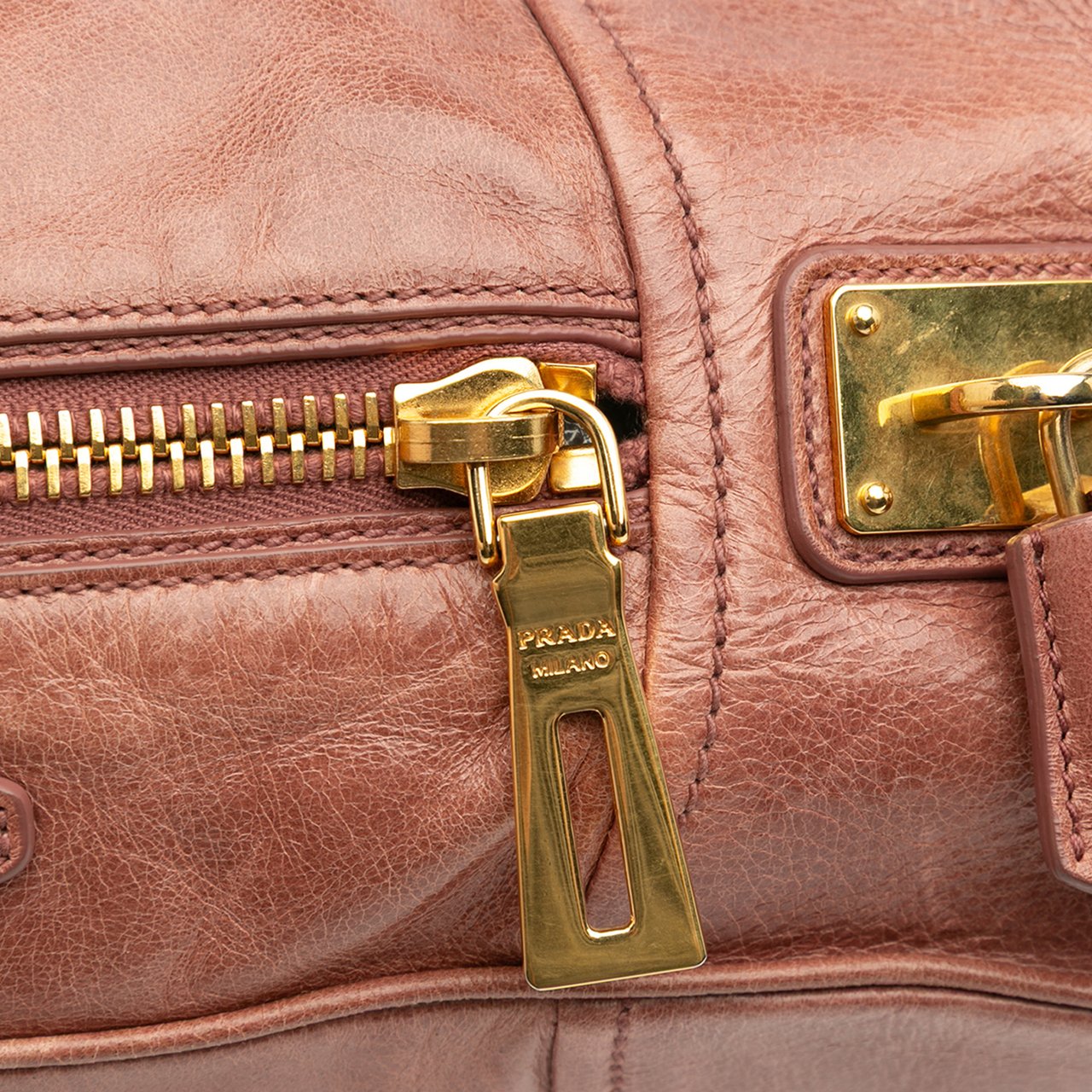 Prada Vitello Shine Bauletto Satchel Roze