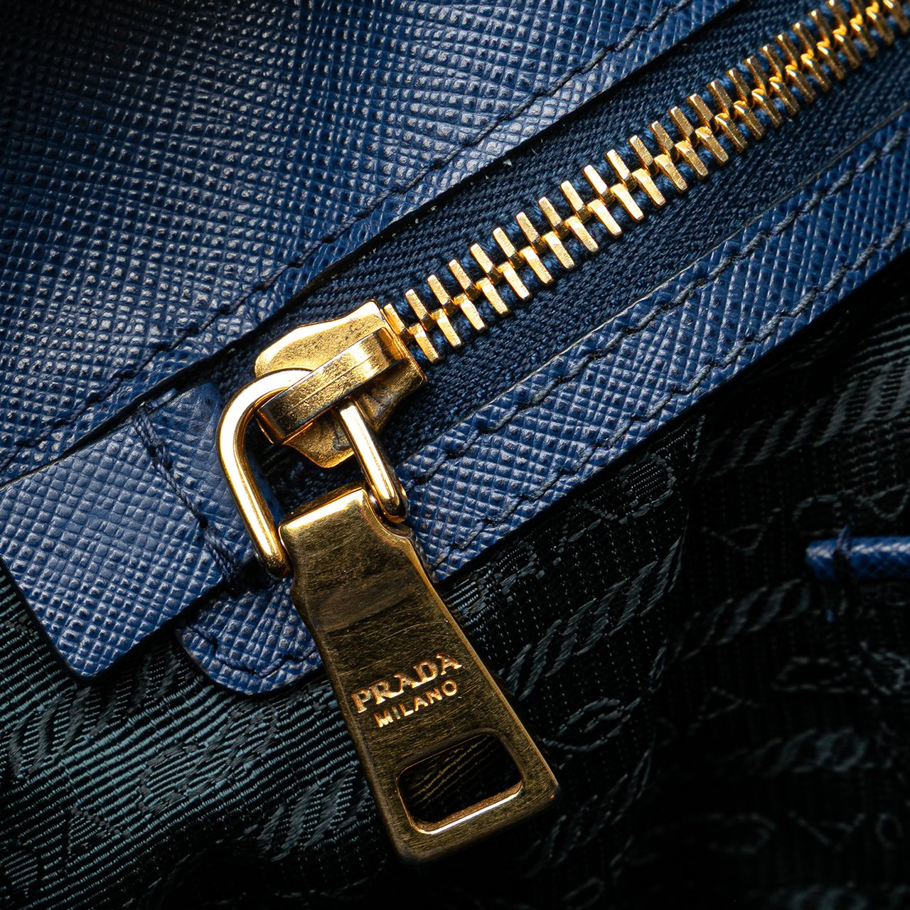 Prada Large Saffiano Lux Galleria Tote Blauw