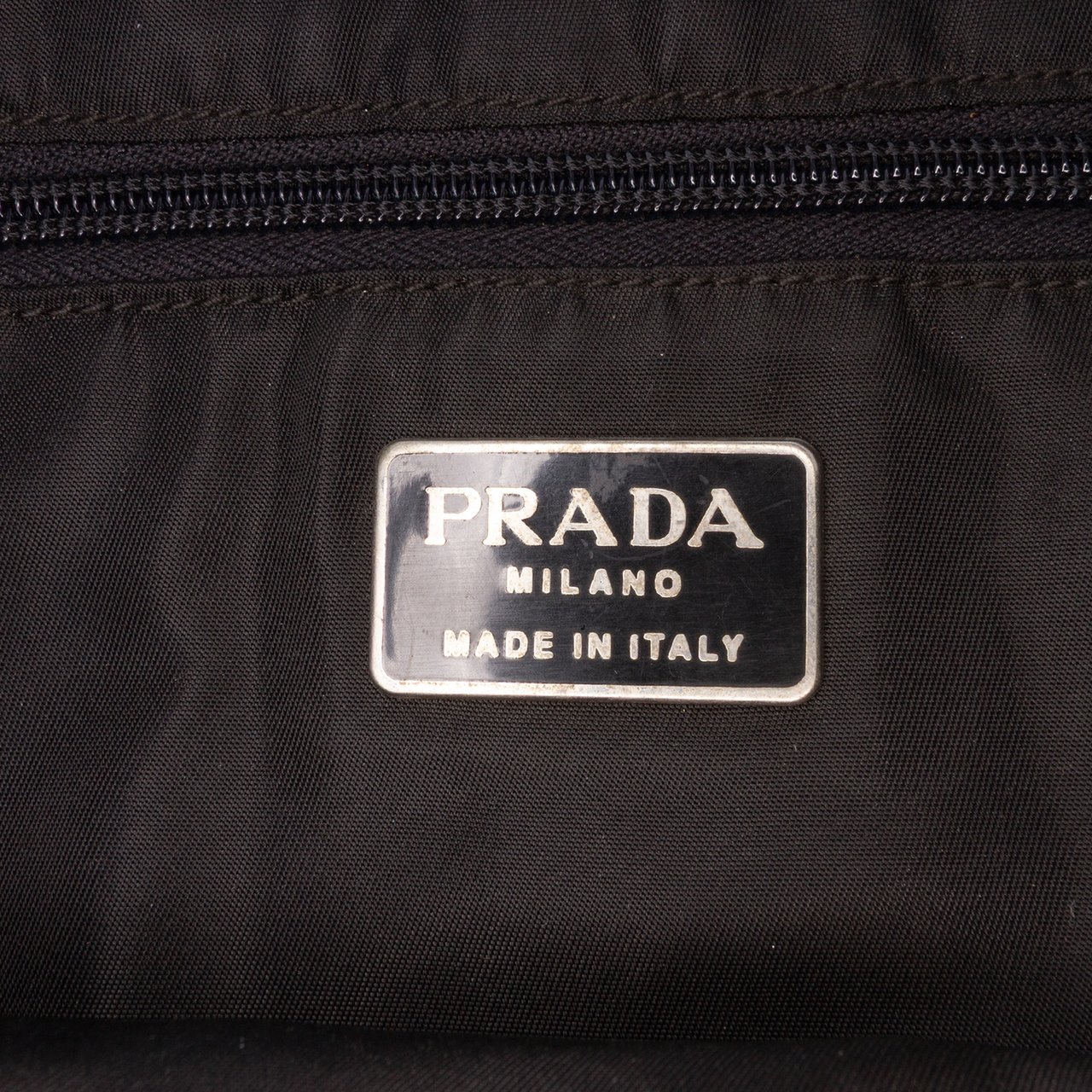 Prada Tessuto and Leather Chain Tote Zwart