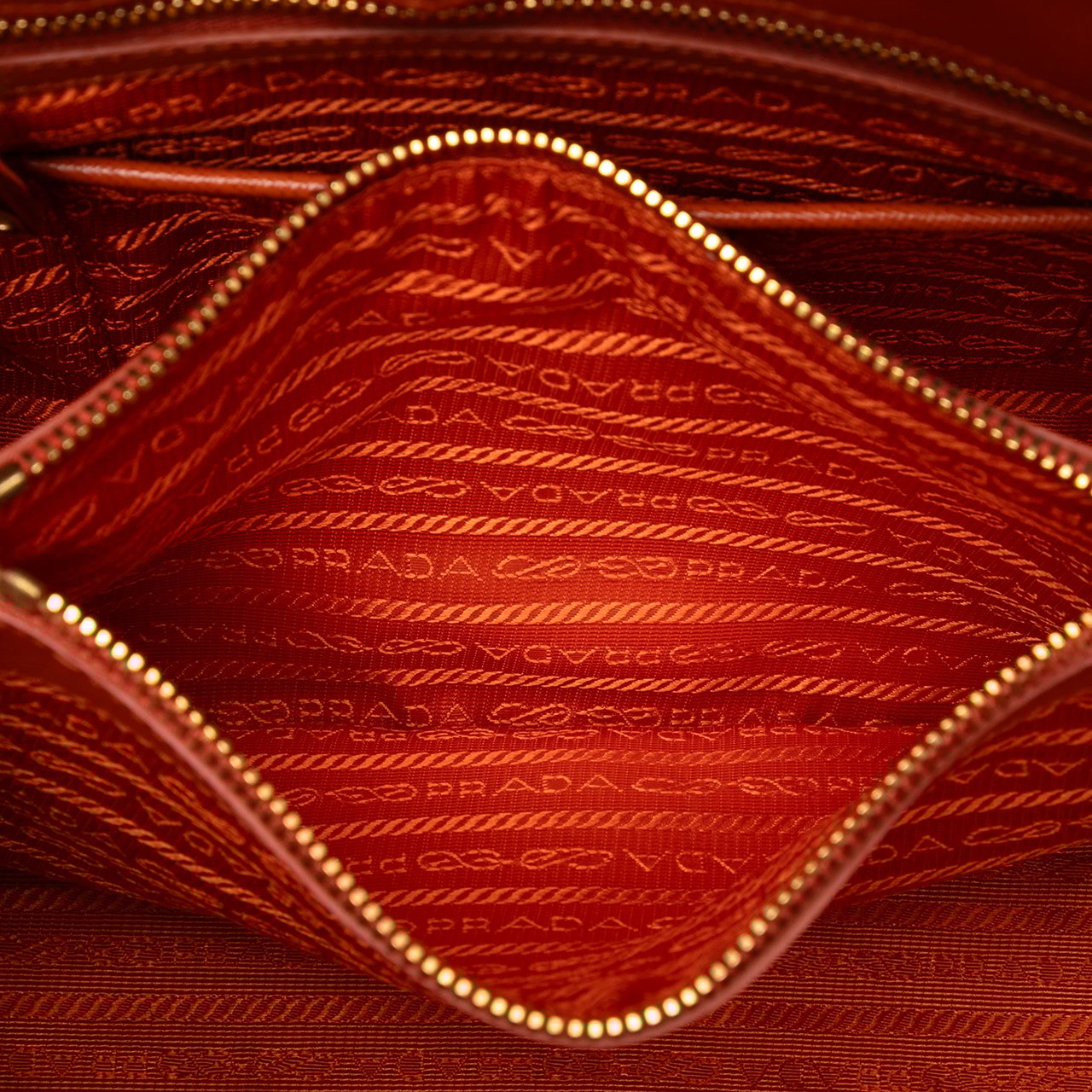 Prada Medium Saffiano Lux Promenade Satchel Oranje