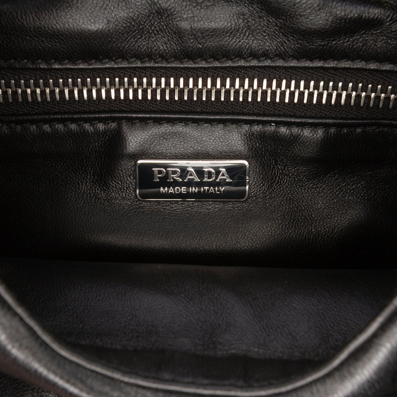 Prada Nappa Soft Padded Re Edition 2002 Moon Satchel Zwart