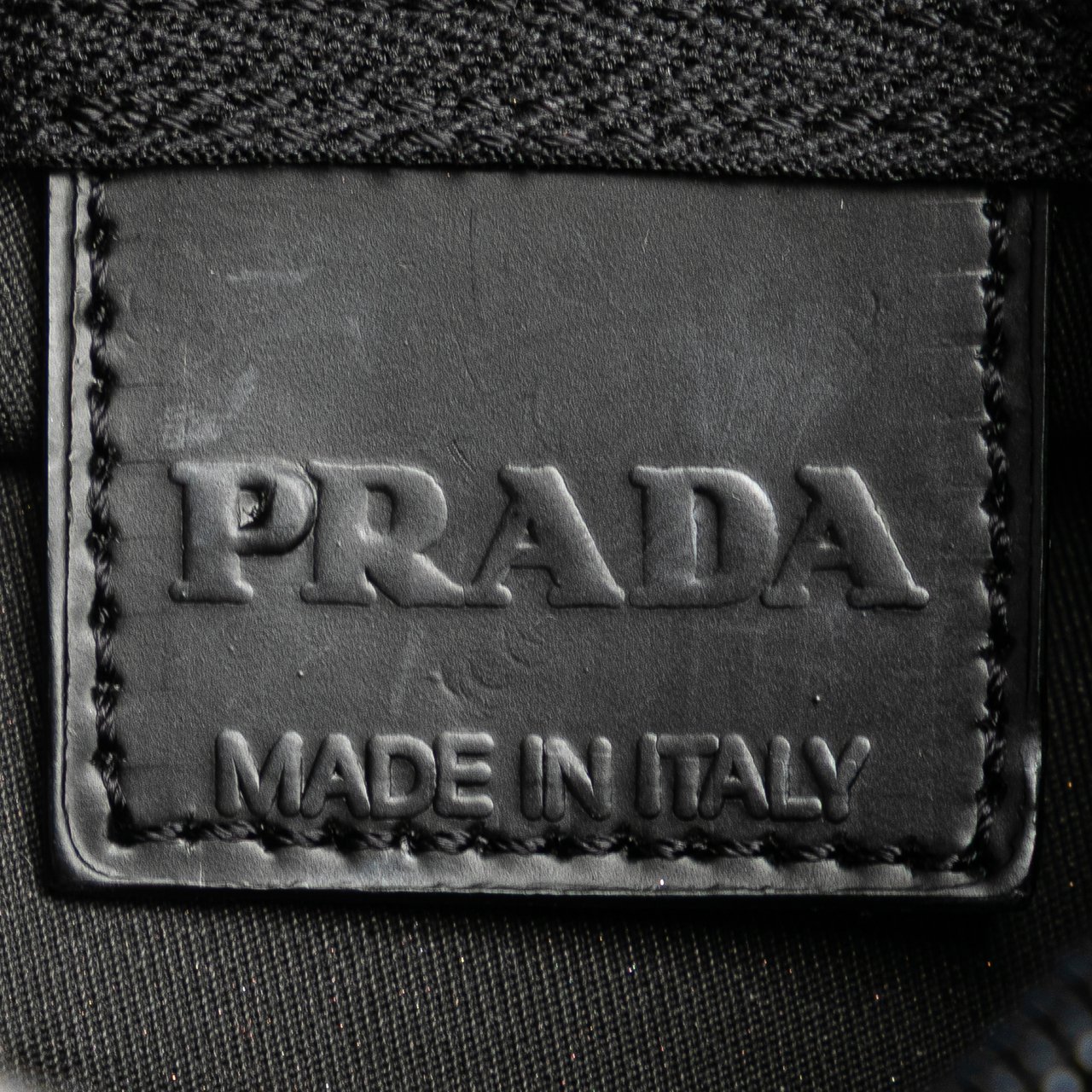 Prada Tessuto Pouch Zwart