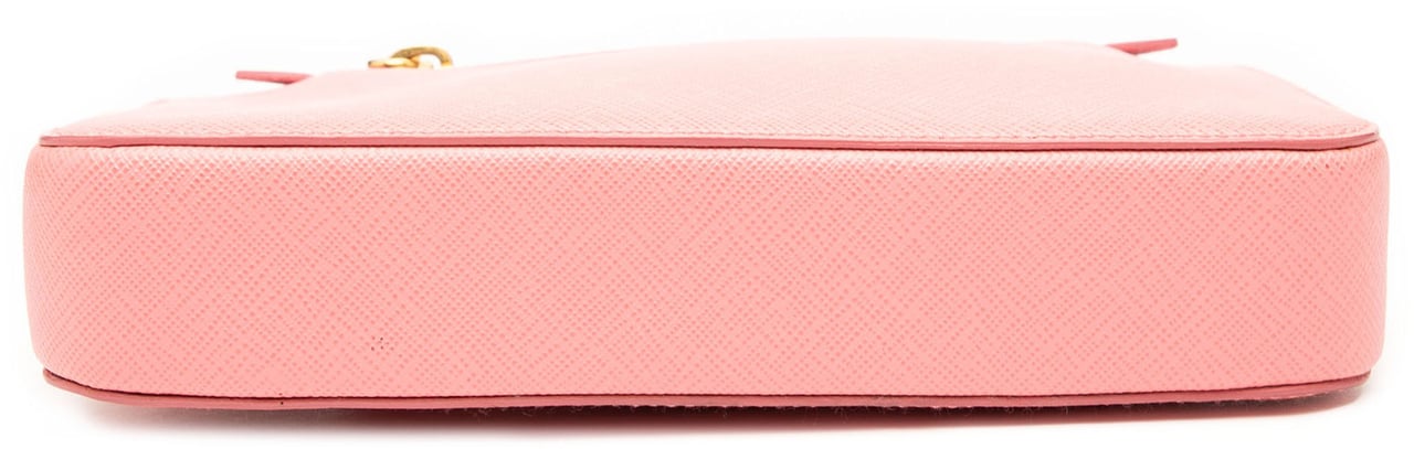 Prada Saffiano Lux Front Pocket Crossbody Roze