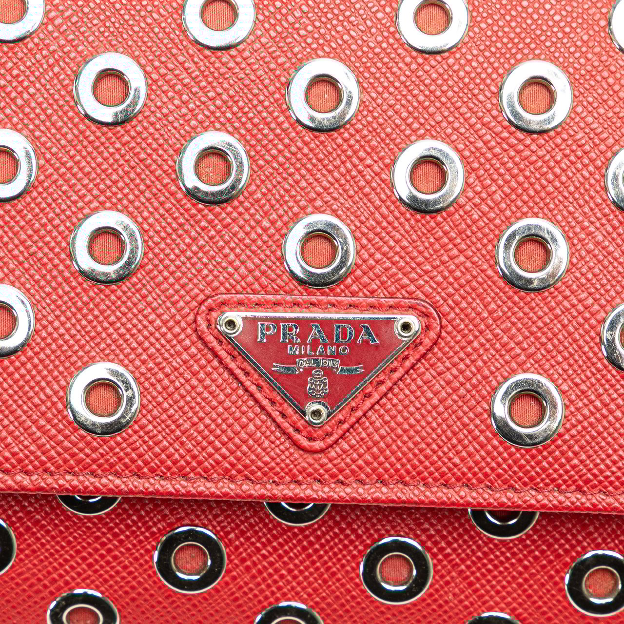 Prada Saffiano Grommet Wallet On Chain Rood